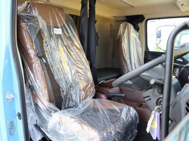 日野レンジャー冷凍車（冷蔵車）中型（4t）[写真23]