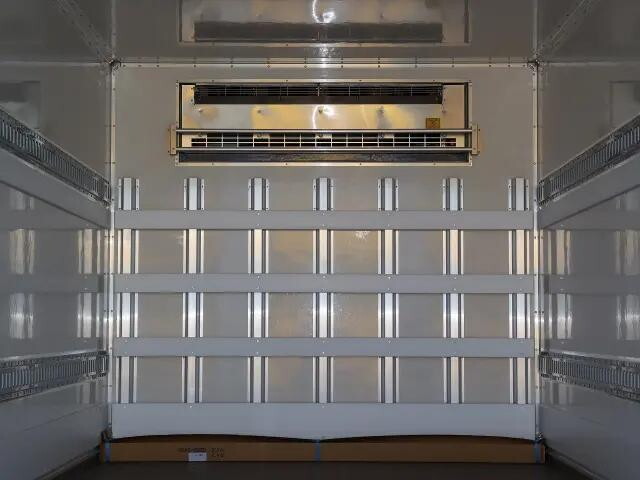 日野レンジャー冷凍車（冷蔵車）中型（4t）[写真09]