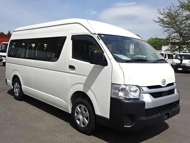 中古ハイエースバス