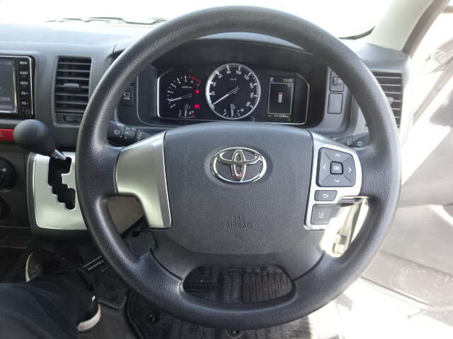 トヨタハイエースバス[写真32]