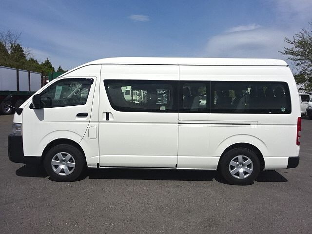 トヨタハイエースバス[写真04]