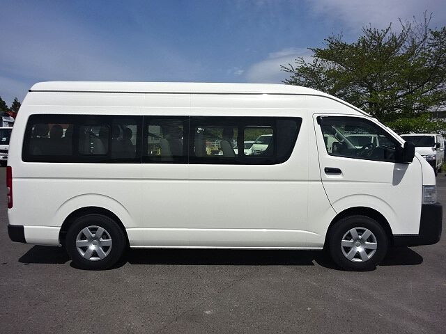 トヨタハイエースバス[写真05]