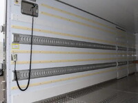 三菱ふそうファイター冷凍車（冷蔵車）中型（4t）[写真06]