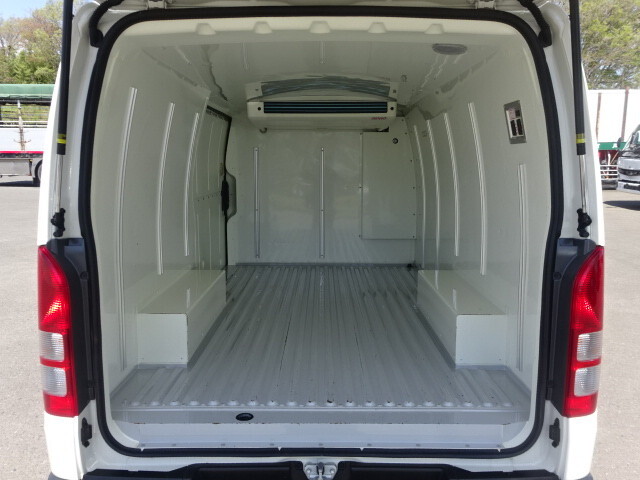 トヨタハイエース冷凍車（冷蔵車）小型（2t・3t）[写真09]