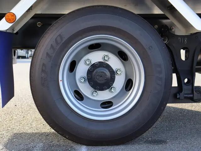 日野レンジャー冷凍車（冷蔵車）中型（4t）[写真36]