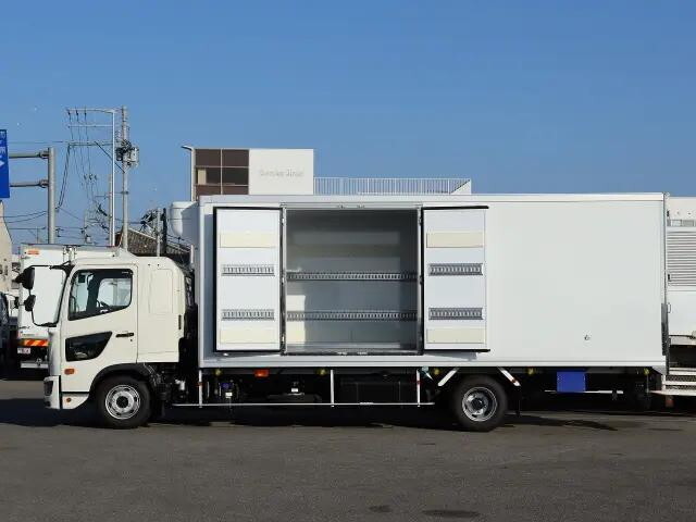 日野レンジャー冷凍車（冷蔵車）中型（4t）[写真05]