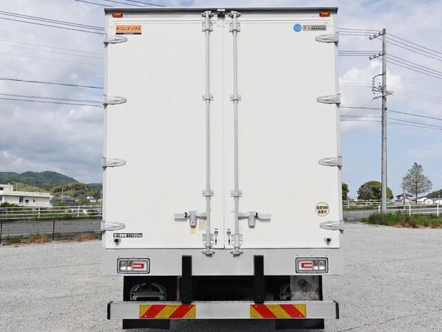 日野プロフィアアルミウイング大型（10t）[写真02]