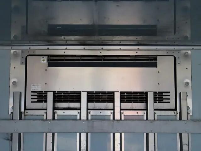 日野レンジャー冷凍車（冷蔵車）中型（4t）[写真16]