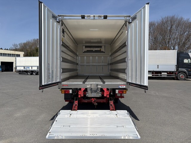 日野デュトロ冷凍車（冷蔵車）小型（2t・3t）[写真10]