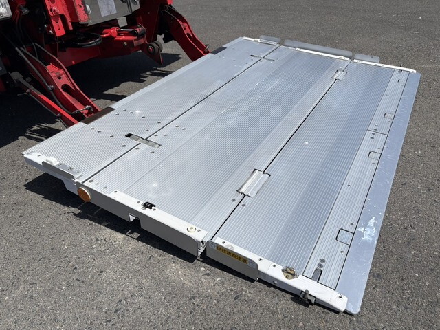 日野デュトロ冷凍車（冷蔵車）小型（2t・3t）[写真09]