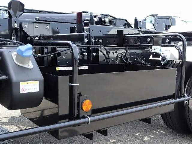 三菱ふそうファイターコンテナ専用車中型（4t）[写真16]