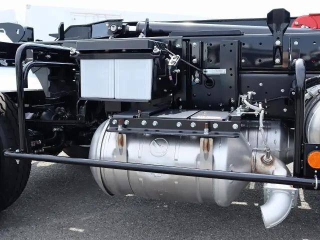 三菱ふそうファイターコンテナ専用車中型（4t）[写真18]