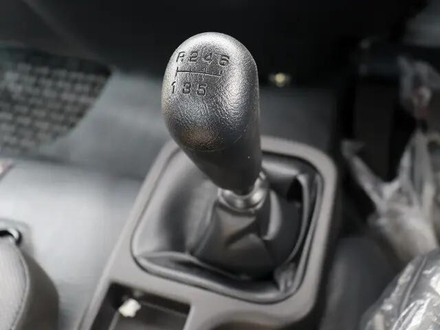 三菱ふそうファイターコンテナ専用車中型（4t）[写真28]