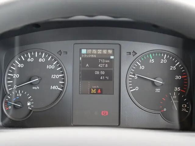 三菱ふそうファイターコンテナ専用車中型（4t）[写真29]