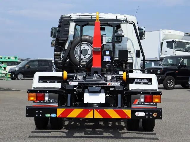 三菱ふそうファイターコンテナ専用車中型（4t）[写真08]