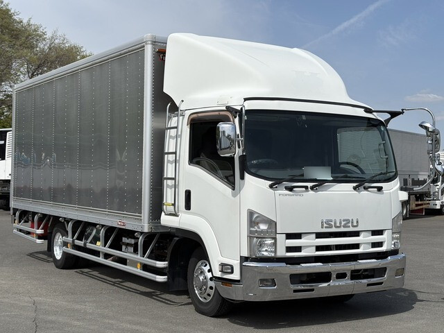 中古フォワードアルミバン