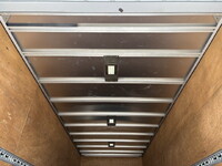 いすゞフォワードアルミバン中型（4t）[写真13]