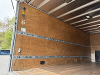 いすゞフォワードアルミバン中型（4t）[写真14]