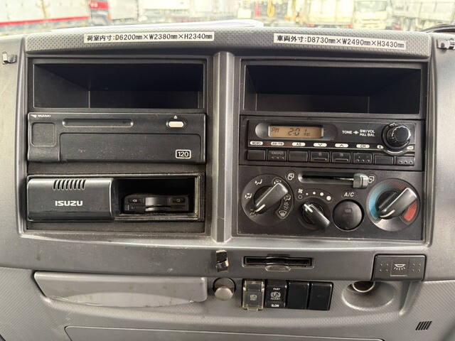 いすゞフォワードアルミバン中型（4t）[写真30]