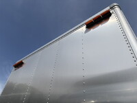 いすゞフォワードアルミバン中型（4t）[写真08]