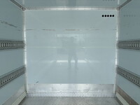 いすゞエルフ保冷バン小型（2t・3t）[写真15]