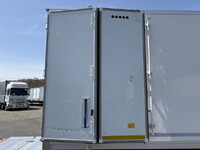 いすゞエルフ保冷バン小型（2t・3t）[写真16]