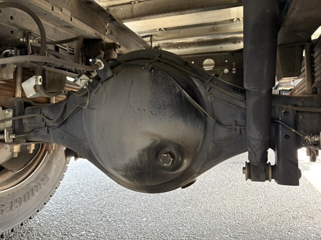 いすゞエルフ保冷バン小型（2t・3t）[写真26]