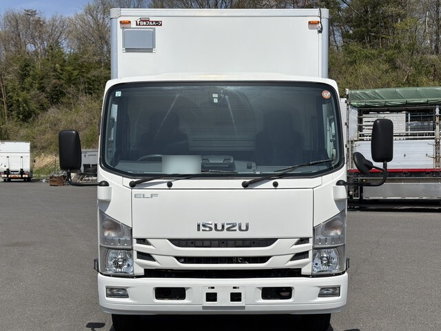 いすゞエルフ保冷バン小型（2t・3t）[写真03]