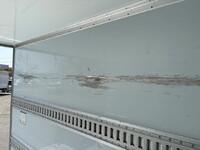 いすゞエルフ保冷バン小型（2t・3t）[写真35]