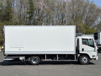 いすゞエルフ保冷バン小型（2t・3t）[写真06]