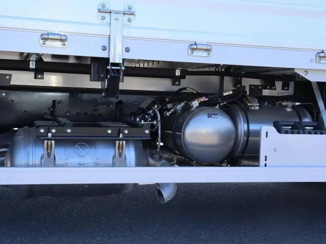 三菱ふそうファイターアルミウイング中型（4t）[写真19]