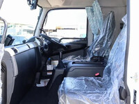 三菱ふそうファイターアルミウイング中型（4t）[写真30]