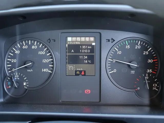 三菱ふそうファイターアルミウイング中型（4t）[写真34]