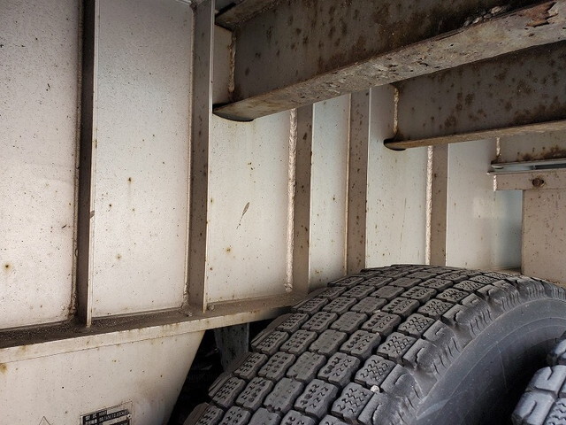 その他のメーカーその他の車種煽付平床式トレーラー大型（10t）[写真28]