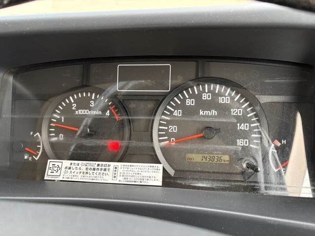 いすゞエルフ冷凍車（冷蔵車）小型（2t・3t）[写真30]