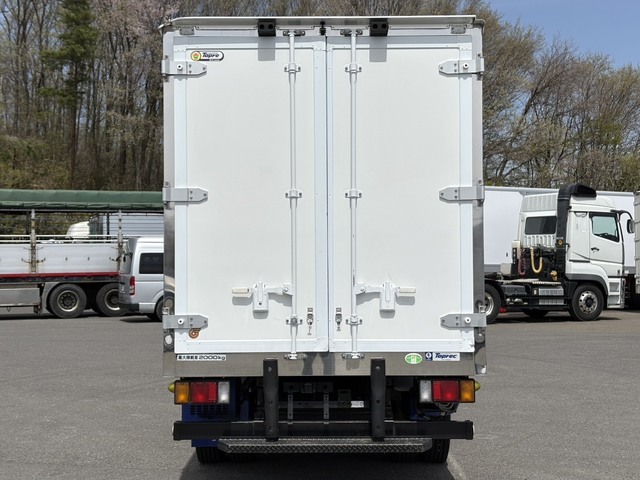 いすゞエルフ冷凍車（冷蔵車）小型（2t・3t）[写真06]