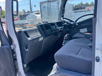 いすゞエルフアルミバン小型（2t・3t）[写真31]