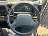 いすゞエルフアルミバン小型（2t・3t）[写真39]