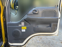 いすゞエルフコンクリートポンプ車小型（2t・3t）[写真34]