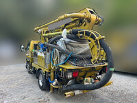 いすゞエルフコンクリートポンプ車小型（2t・3t）[写真05]