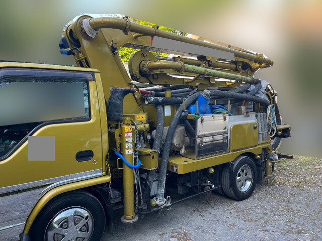 いすゞエルフコンクリートポンプ車小型（2t・3t）[写真06]