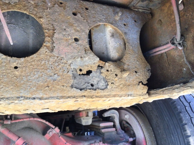 日野プロフィアダンプ大型（10t）[写真24]