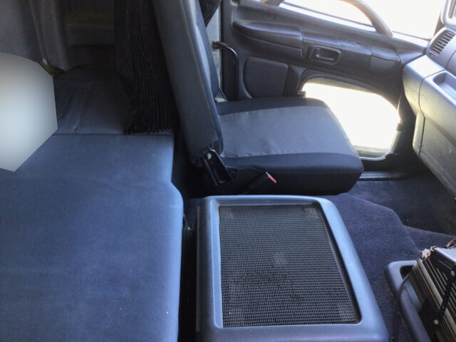 日野プロフィアダンプ大型（10t）[写真31]