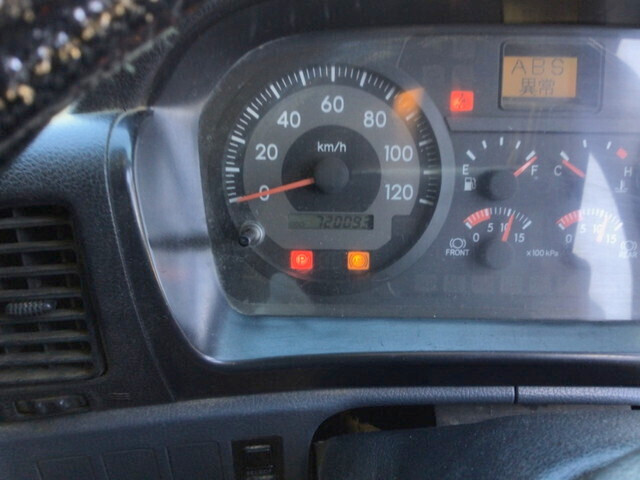 日野プロフィアダンプ大型（10t）[写真34]