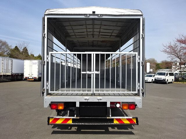 いすゞフォワード家畜運搬車増トン（6t・8t）[写真08]