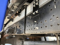 いすゞフォワード冷凍車（冷蔵車）中型（4t）[写真25]