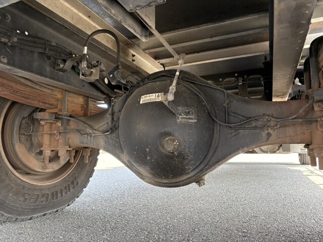 いすゞフォワード冷凍車（冷蔵車）中型（4t）[写真27]