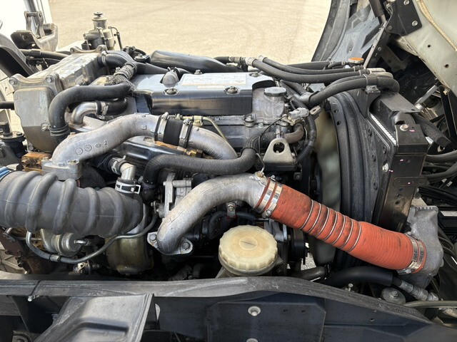 いすゞフォワード冷凍車（冷蔵車）中型（4t）[写真29]