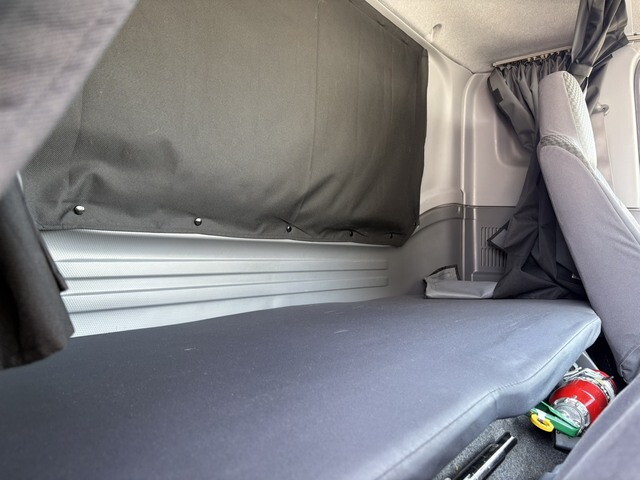 いすゞフォワード冷凍車（冷蔵車）中型（4t）[写真31]