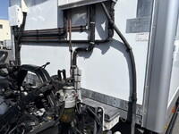 いすゞフォワード冷凍車（冷蔵車）中型（4t）[写真10]